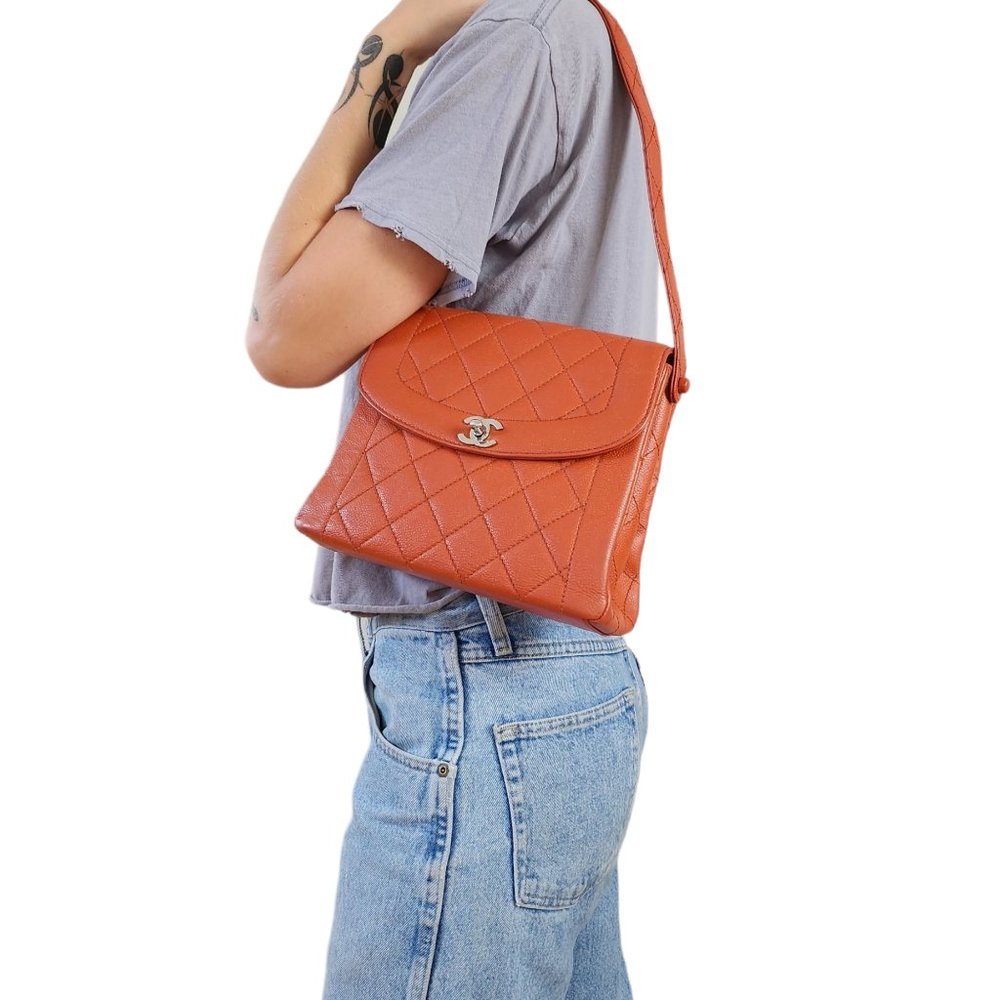 Chanel Matelasse Caviar Leather Shoulder Bag - Picture 2 of 16